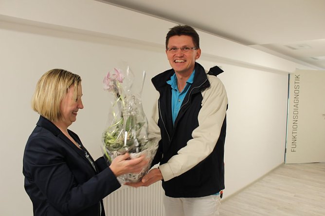 Eröffnung neuer Arztpraxen (Foto: Karl-Heinz Herrmann) Eröffnung neuer Arztpraxen (Foto: Karl-Heinz Herrmann)