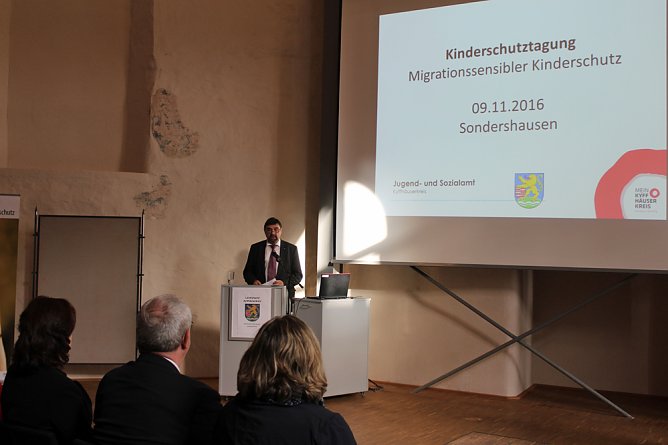 Kinderschutz im Zeichen der Migration (Foto: Karl-Heinz Herrmann) Kinderschutz im Zeichen der Migration (Foto: Karl-Heinz Herrmann)