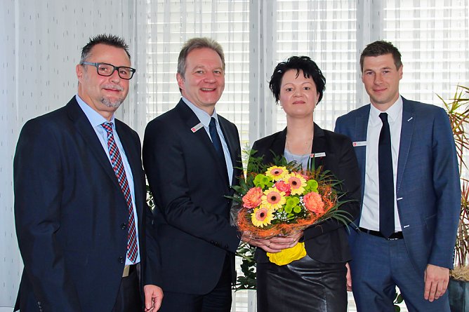 25 Jahre Dienst am Kunden (Foto: Kyffh&auml;usersparkasse)