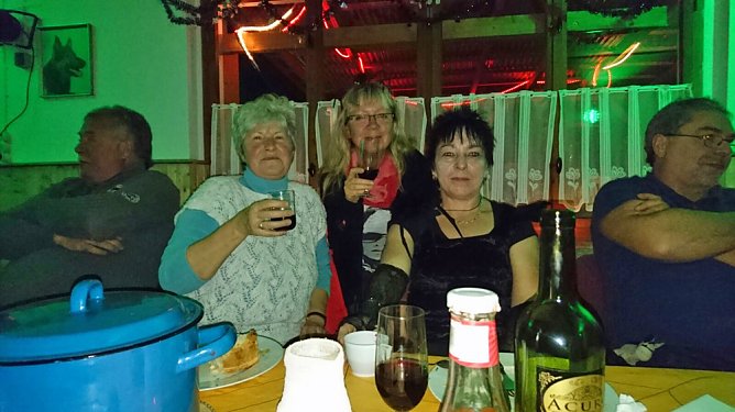 Halloween auf dem Hundeplatz (Foto: Privat) Halloween auf dem Hundeplatz (Foto: Privat)