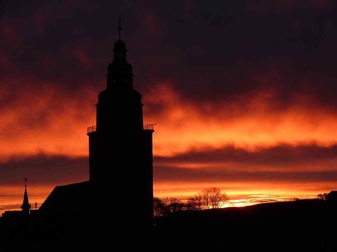 Feuerrot &uuml;ber Sondershausen (Foto: Uwe Pforr)