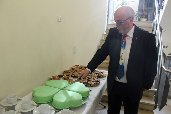 Ein Kapit&auml;n verl&auml;sst das Schiff (Foto: Karl-Heinz Herrmann)