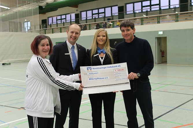 7. Adventsturnier im Bogenschießen gut besetzt (Foto: Karl-Heinz Herrmann) 7. Adventsturnier im Bogenschießen gut besetzt (Foto: Karl-Heinz Herrmann)