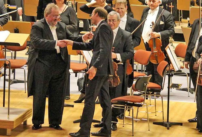 Hommage an Peter Tschaikowsky (Foto: Karl-Heinz Herrmann) Hommage an Peter Tschaikowsky (Foto: Karl-Heinz Herrmann)