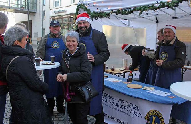 Guter Start in den Advent (Foto: Karl-Heinz Herrmann) Guter Start in den Advent (Foto: Karl-Heinz Herrmann)