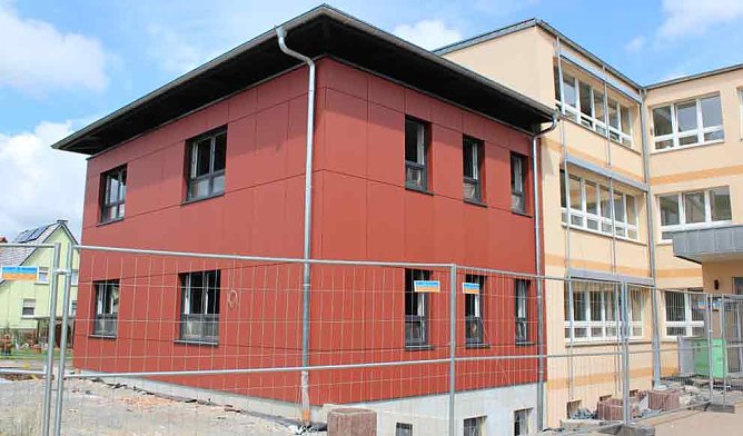 Feierliche Übergabe in Ebeleben (Foto: Karl-Heinz Herrmann) Feierliche Übergabe in Ebeleben (Foto: Karl-Heinz Herrmann)