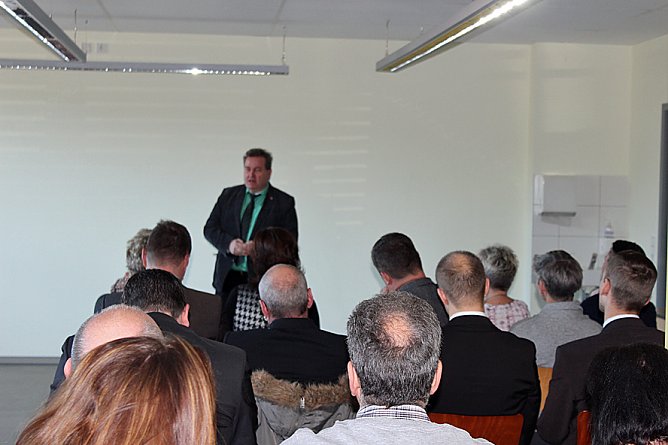 Anbau feierlich eingeweiht (Foto: Karl-Heinz Herrmann) Anbau feierlich eingeweiht (Foto: Karl-Heinz Herrmann)