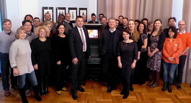 Besuch im Theater (Foto: B. Susemihl)
