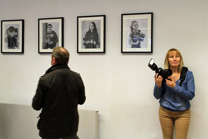Fotodialog Portrait mit Wort (Foto: Karl-Heinz Herrmann) Fotodialog Portrait mit Wort (Foto: Karl-Heinz Herrmann)