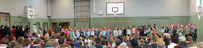 Weihnachtsmusical in der Talstraße (Foto: Karl-Heinz Herrmann) Weihnachtsmusical in der Talstraße (Foto: Karl-Heinz Herrmann)