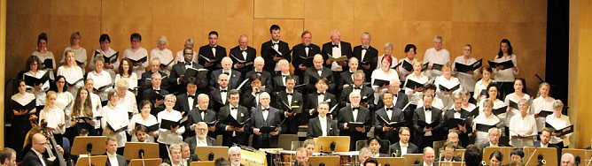 Stimmungsvoller Jahresausklang (Foto: Karl-Heinz Herrmann) Stimmungsvoller Jahresausklang (Foto: Karl-Heinz Herrmann)