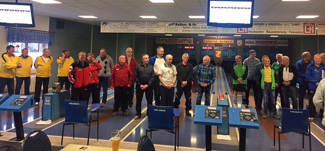 Pokal geht wieder auf Reisen... (Foto: Knut Herzau)