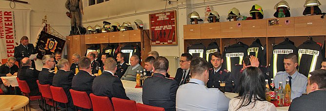 FFW Stockhausen hat gewählt (Foto: Karl-Heinz Herrmann) FFW Stockhausen hat gewählt (Foto: Karl-Heinz Herrmann)