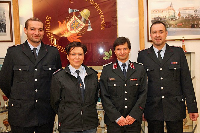 Neuer Vorstand im Kreisfeuerwehrverband Sondershausen. (Foto: Günter Herting) Neuer Vorstand im Kreisfeuerwehrverband Sondershausen. (Foto: Günter Herting)