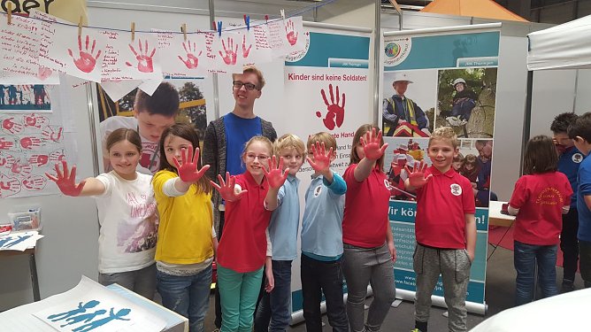 DRK-Aktion Rote Hand (Foto: DRK) DRK-Aktion Rote Hand (Foto: DRK)