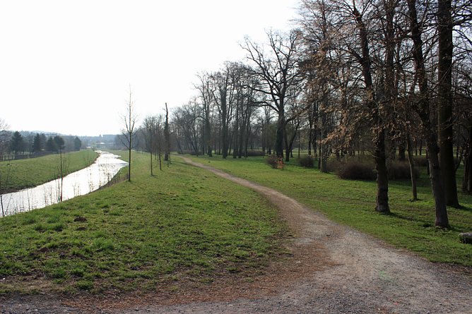 Zwei, drei B&auml;nke mehr w&auml;ren sch&ouml;n (Foto: Karl-Heinz Herrmann)