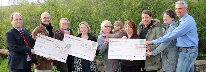 Lions spendeten an Vereine (Foto: Karl-Heinz Herrmann) Lions spendeten an Vereine (Foto: Karl-Heinz Herrmann)