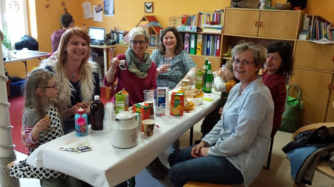 Erfolgreicher Blutspendetermin in der KITA! (Foto: Sven Köhn) Erfolgreicher Blutspendetermin in der KITA! (Foto: Sven Köhn)