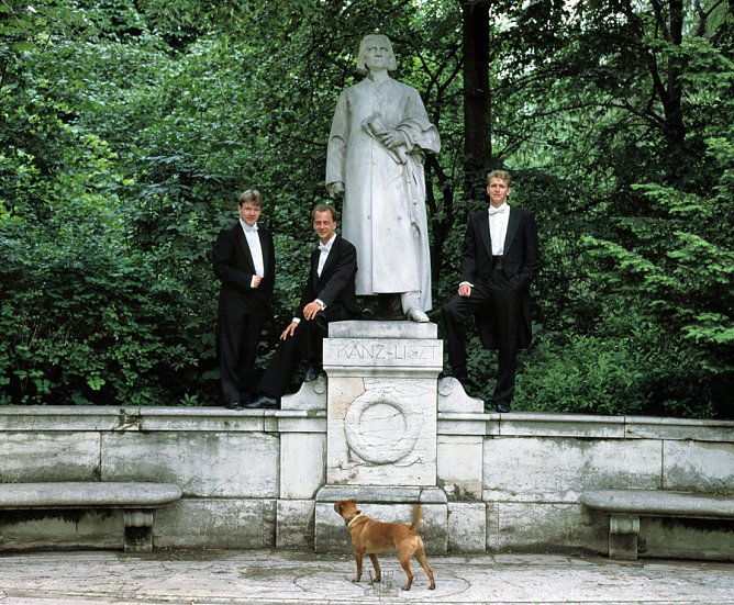 Weimarer Musikprofessoren laden zu Konzert nach Sondershausen ein (Foto: Weimar Trio) Weimarer Musikprofessoren laden zu Konzert nach Sondershausen ein (Foto: Weimar Trio)