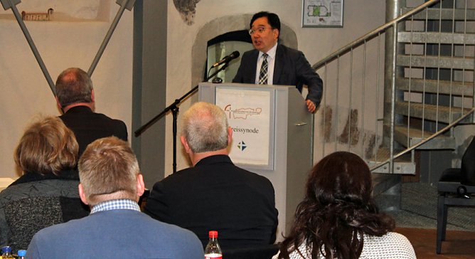 Über den Tellerrand geschaut (Foto: Karl-Heinz Herrmann) Über den Tellerrand geschaut (Foto: Karl-Heinz Herrmann)