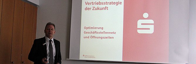 Veränderungen im Filialnetz und in den Öffnungszeiten (Foto: Karl-Heinz Herrmann) Veränderungen im Filialnetz und in den Öffnungszeiten (Foto: Karl-Heinz Herrmann)