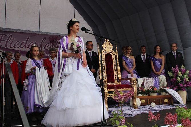 25. Fliederfester&ouml;ffnung und Verabschiedung Fliederk&ouml;nigin (Foto: Karl-Heinz Herrmann)