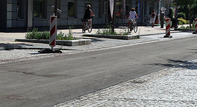 Wezelstraße bald wieder offen (Foto: Karl-Heinz Herrmann) Wezelstraße bald wieder offen (Foto: Karl-Heinz Herrmann)
