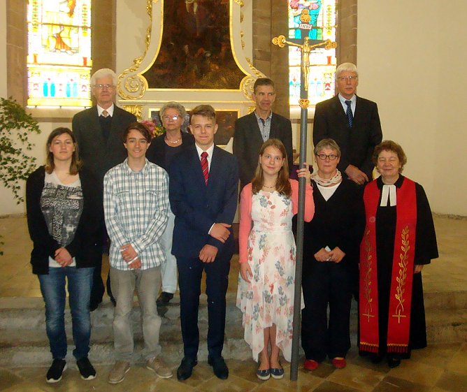 Konfirmation in der Unterkirche (Foto: Peter Zimmer)