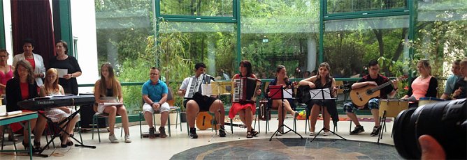 Unter dem Motto... (Foto: Förderzentrum) Unter dem Motto... (Foto: Förderzentrum)