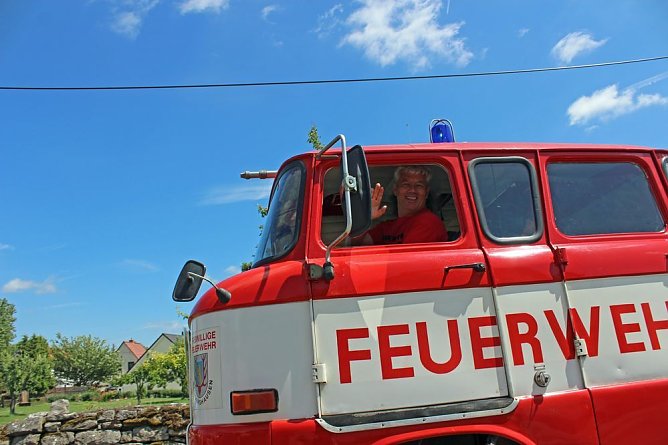 775 Jahre Oberspier - Festumzug (Foto: Karl-Heinz Herrmann) 775 Jahre Oberspier - Festumzug (Foto: Karl-Heinz Herrmann)