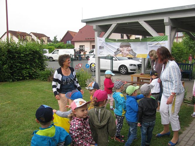 Verkehrssicherheitstag der Kita Bienchen Heldrungen (Foto: Bernd Müller) Verkehrssicherheitstag der Kita Bienchen Heldrungen (Foto: Bernd Müller)