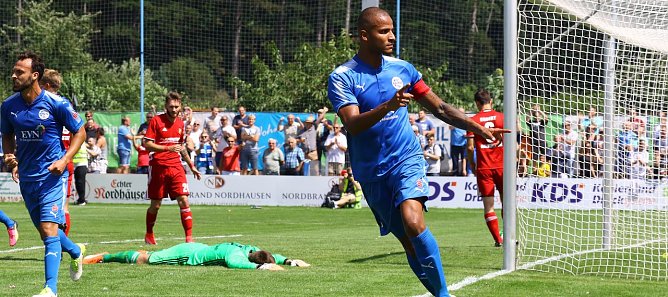 Propheter mit dem Ausgleich f&uuml;r Wacker (Foto: Bernd Peter)