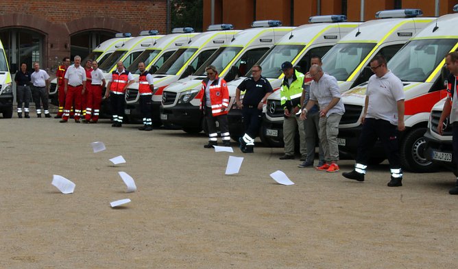24 wertvolle "Kutschen" &uuml;bergeben (Foto: Karl-Heinz Herrmann)