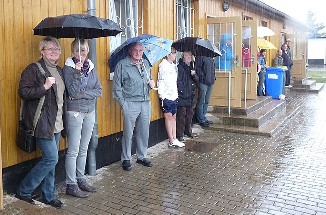 Promi-Kick (Foto: Karl-Heinz Herrmann)