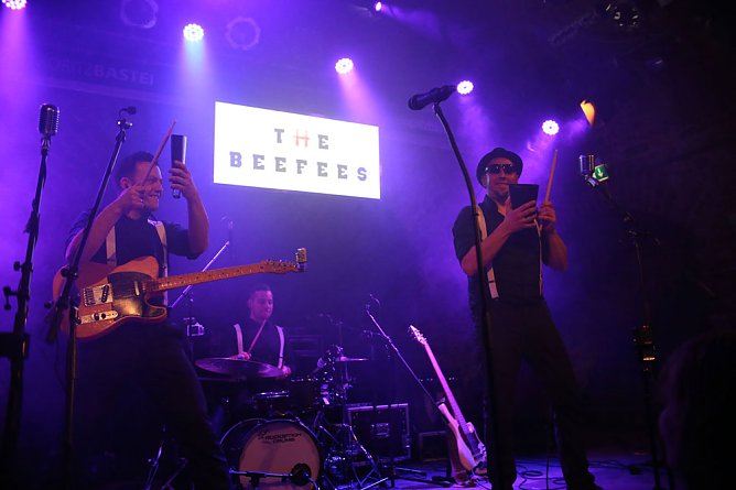 Mit der Weinprinzessin durchs Fest (Foto: Werbering Sondershausen)
