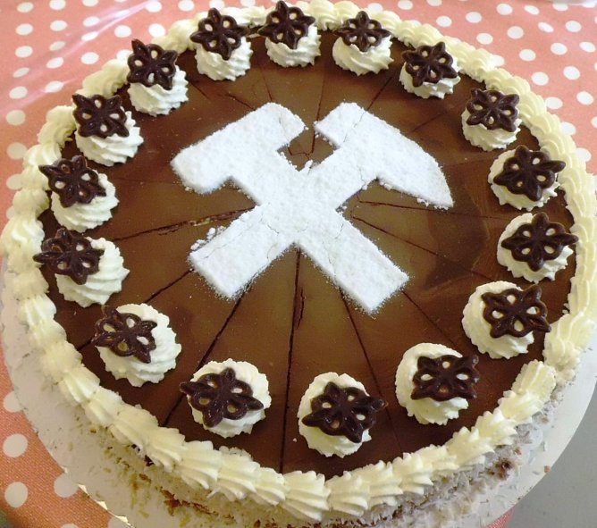 Torte mit Bergbaumotiv (Foto: Rosenstadt Sangerhausen GmbH)
