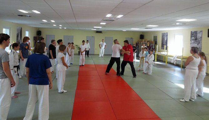 Der Chinesisch-Deutsche Kampfkunstverein Landesverband Th&uuml;ringen e.V. (Foto: Werner Bank)