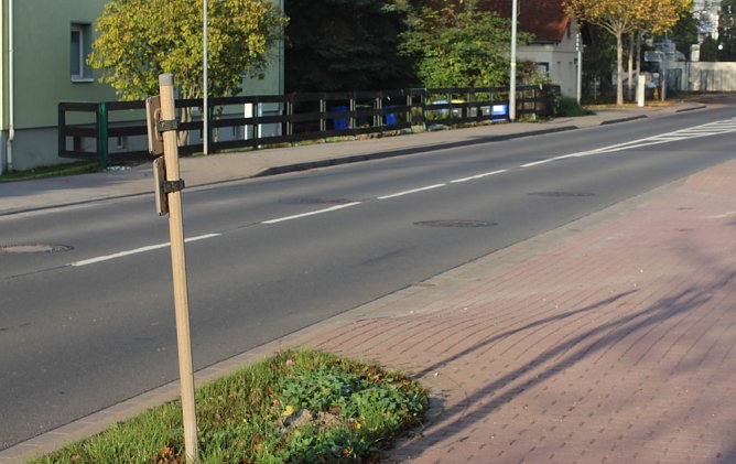 Verkehrsregelung ist richtig (Foto: Karl-Heinz Herrmann)