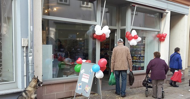 Neuer&ouml;ffnungen von Gesch&auml;ften (Foto: Karl-Heinz Herrmann)