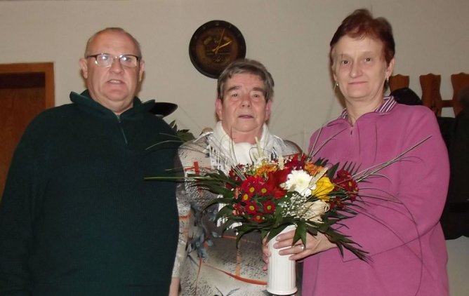 Basteln und Gratulation zur Ehrung mit der Th&uuml;ringer Rose 2017 (Foto: Thomas Leipold)