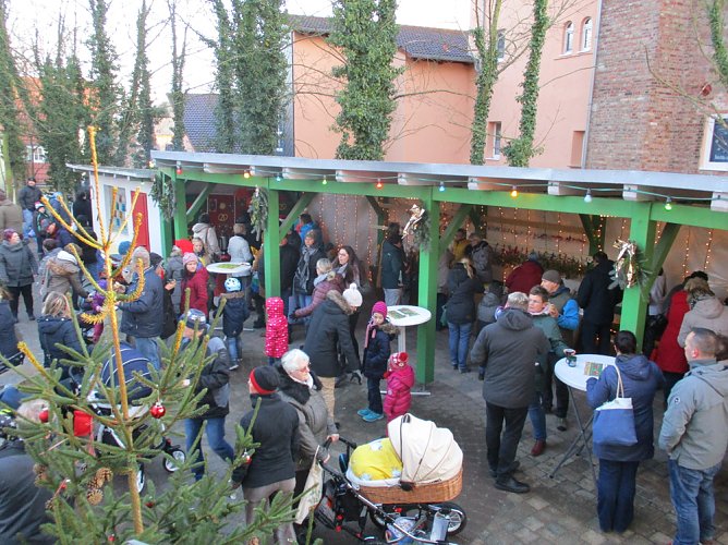 War das der Weihnachtsmann? (Foto: Kindervilla) War das der Weihnachtsmann? (Foto: Kindervilla)