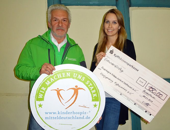 Spende f&uuml;r das Kinderhospiz Mitteldeutschland (Foto: Kreisjugendring)