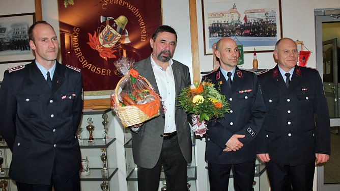 Heftige Kritik bei der FFW Sondershausen-Mitte (Foto: Karl-Heinz Herrmann) Heftige Kritik bei der FFW Sondershausen-Mitte (Foto: Karl-Heinz Herrmann)