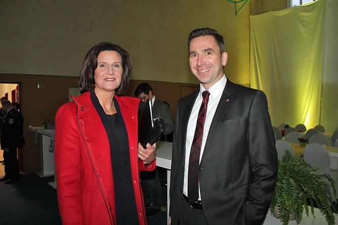 Neues aus der Kyffhäusersparkasse (Foto: Karl-Heinz Herrmann) Neues aus der Kyffhäusersparkasse (Foto: Karl-Heinz Herrmann)