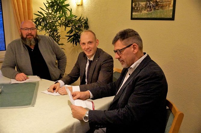 Kai Christ, Daniel Braun und Uwe Grunwald sprachen &uuml;ber Sorgen und N&ouml;te der Polizeibeamten (Foto: C. Wilhelm)