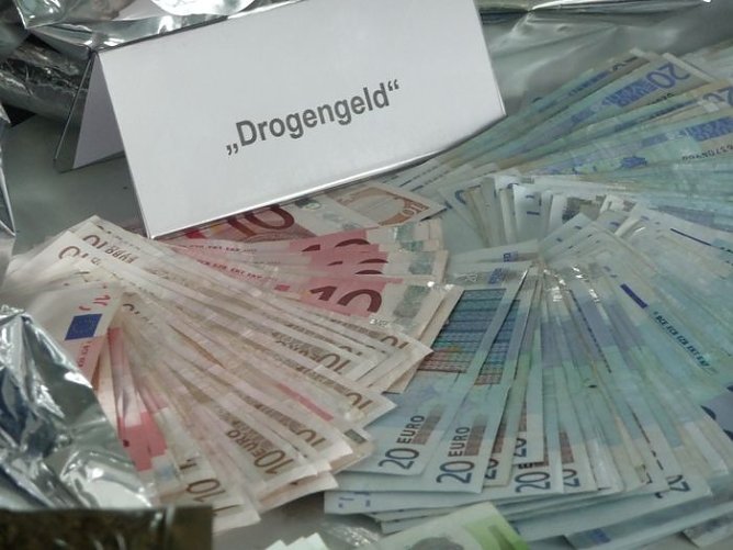 Drogen und Drogengeld (Foto: nnz)