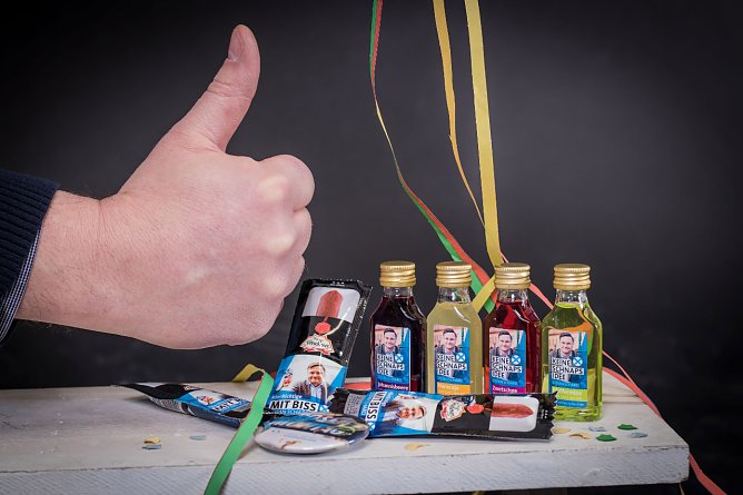 Auf zum Rosenmontagsumzug Sondershausen (Foto: privat) Auf zum Rosenmontagsumzug Sondershausen (Foto: privat)