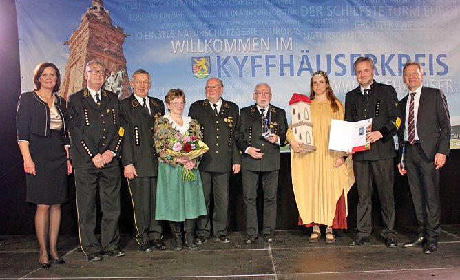 Sonderpreisträger mit Jahreshauptversammlung (Foto: Karl-Heinz Herrmann) Sonderpreisträger mit Jahreshauptversammlung (Foto: Karl-Heinz Herrmann)