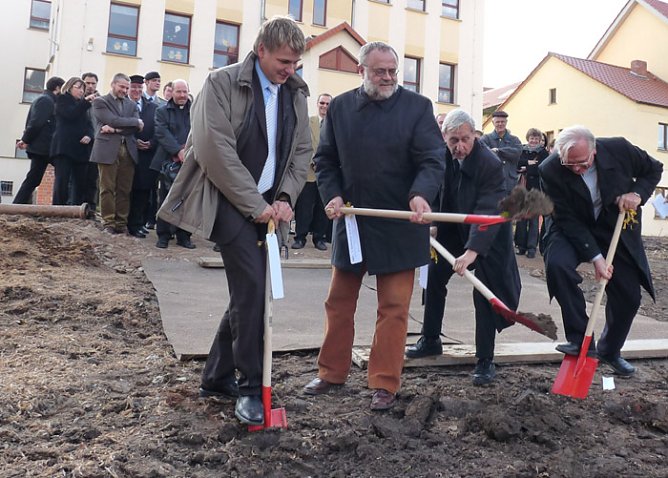Spatenstich Tagesklinik Bad Frankenhausen (Foto: Karl-Heinz Herrmann)