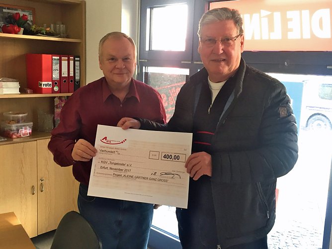 Spende für Kleingartenverein Tongebreite (Foto: Wahlkreisbüro Dr. Iris Martin-Gehl) Spende für Kleingartenverein Tongebreite (Foto: Wahlkreisbüro Dr. Iris Martin-Gehl)